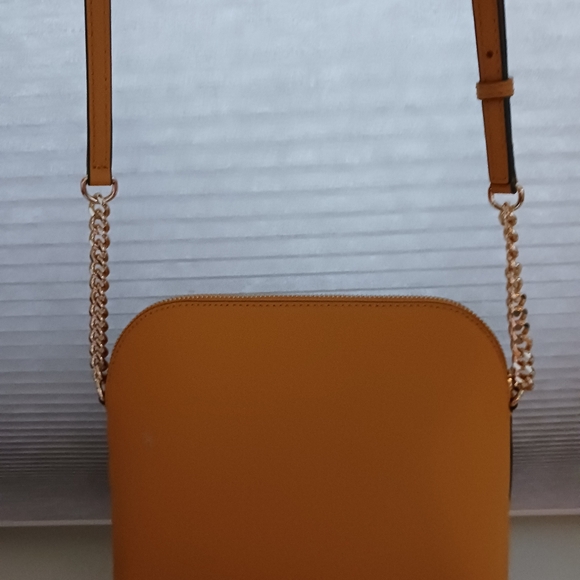 Michael Kors Jet Set Medium Dome Crossbody-NWOT - Picture 3 of 3